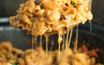 Crock Pot Chili Mac and Cheese