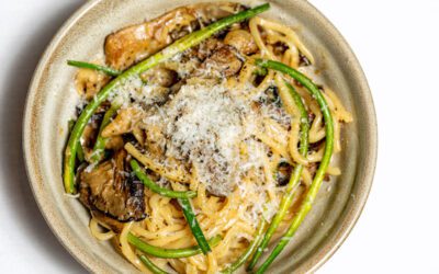 Mushroom pasta with vermouth cream sauce